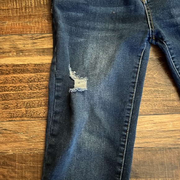 Women’s distressed skinny jeans - Blue Savvy brand Size 15/32 - Picture 4 of 8